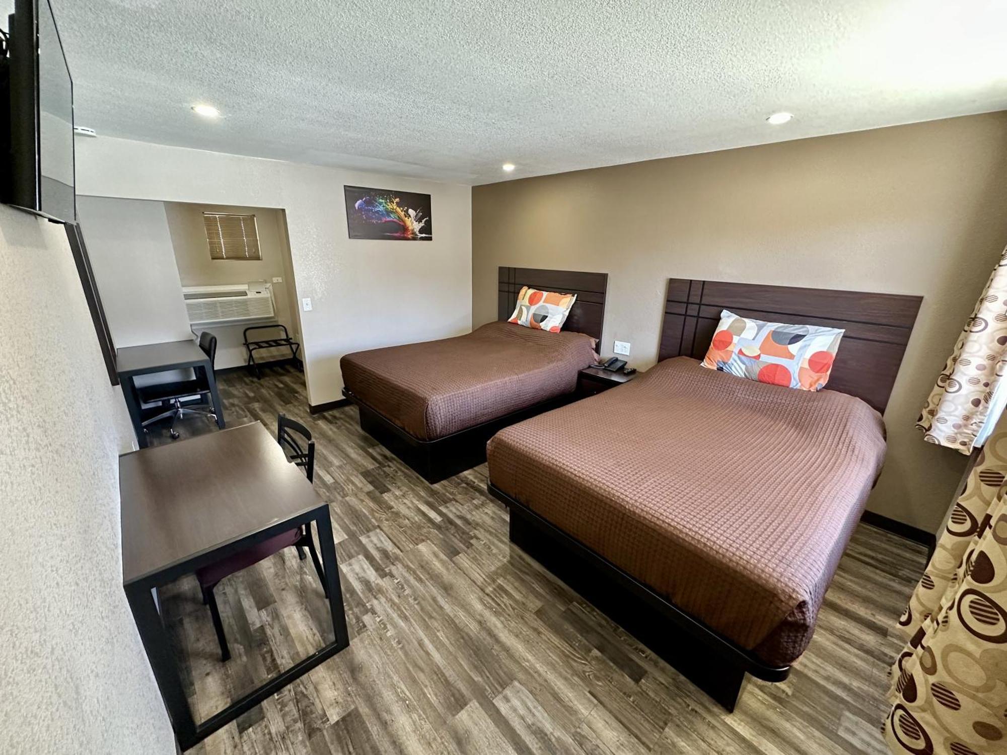 West Nau - Downtown 2* Flagstaff